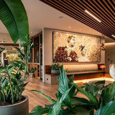 Lisbon-continental By Ihg Lissabon