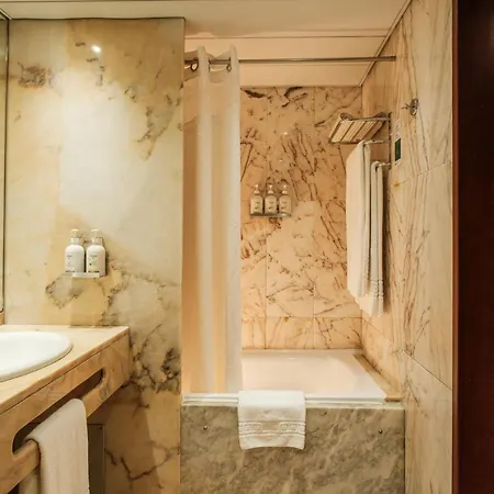Lisbon-continental By Ihg 4* Lisbon