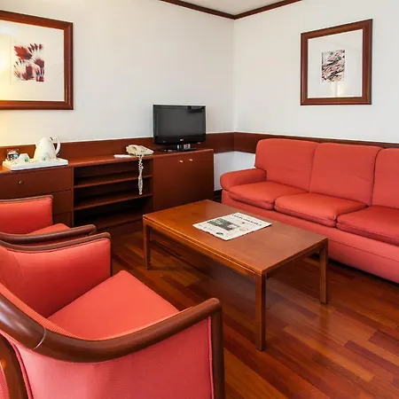 Lisbon-continental By Ihg Hotel