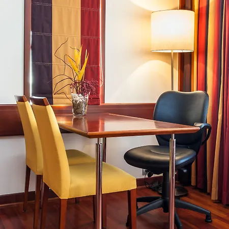 מלון Lisbon-continental By Ihg ליסבון