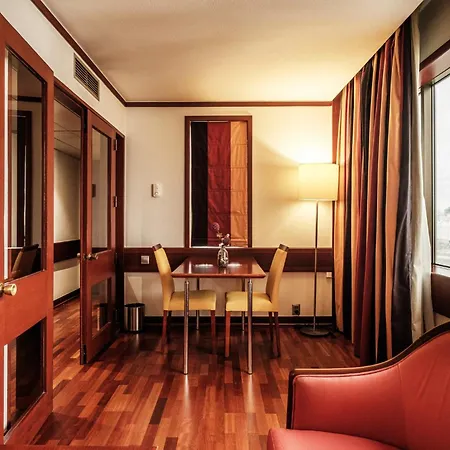 Lisbon-continental By Ihg Ξενοδοχείο 4*