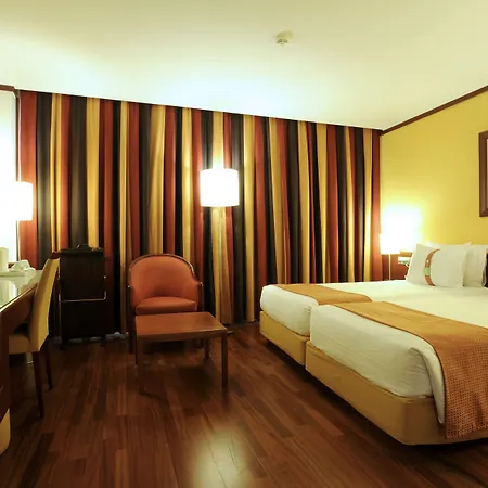 Lisbon-continental By Ihg מלון ליסבון